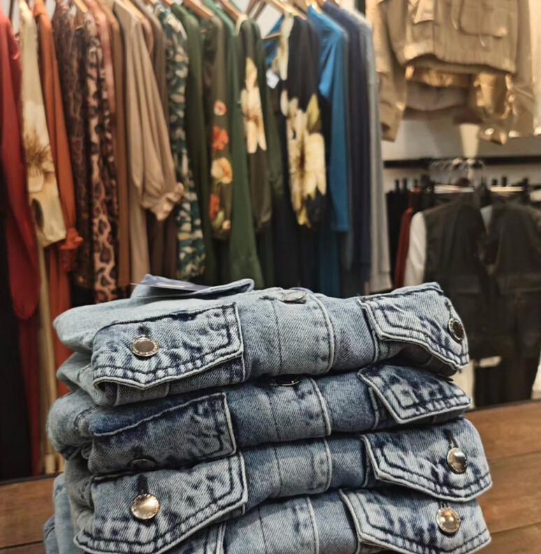 Donali. Moda Feminina e Masculina Donali. Moda Feminina e Masculina