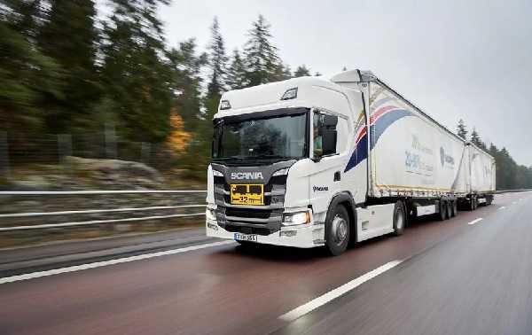 Scania aprende na prática como reduzir consumo de combustível