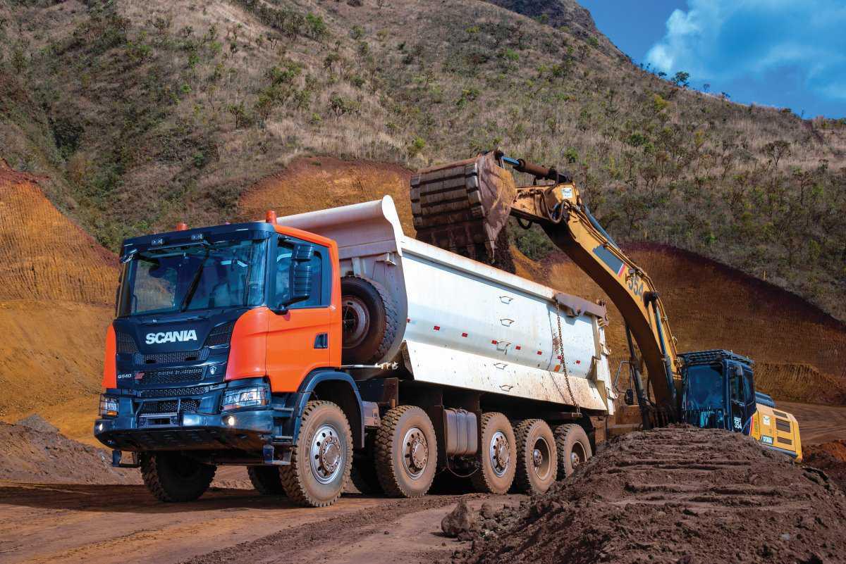 Scania lança caminhão vocacional 10x4 com a maior capacidade de carga para a mineração e a construção pesada