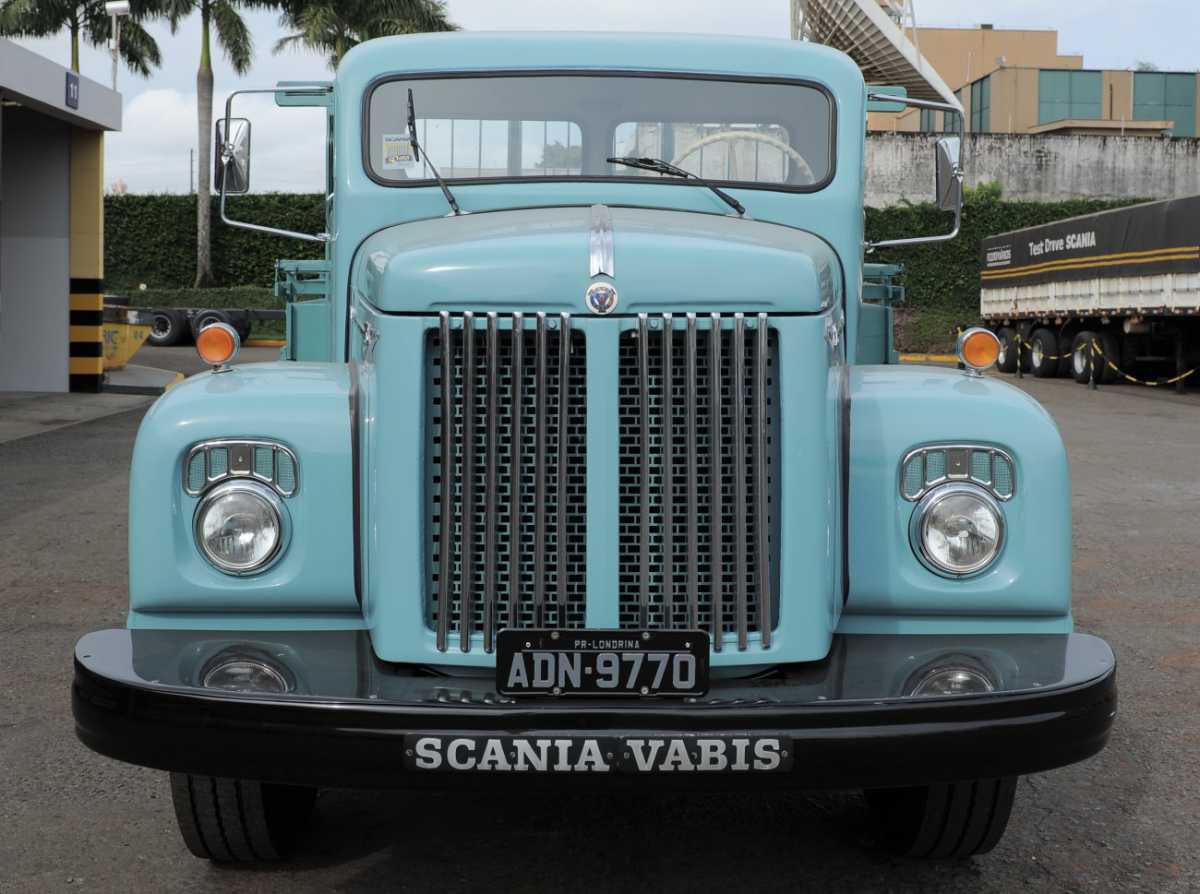 Scania Vabis L75 fabricado em 1960 ganha vida nova em concessionária Scania