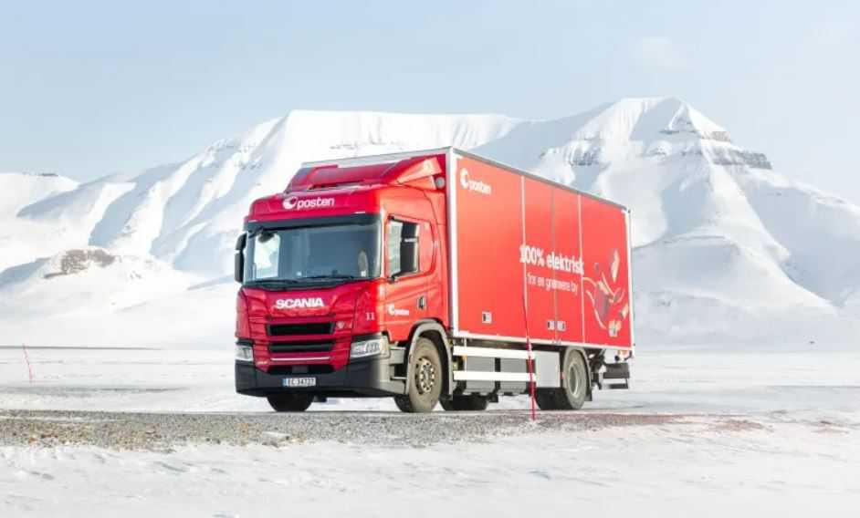Caminhão Scania elétrico passa a operar em uma das cidades mais ao norte do planeta