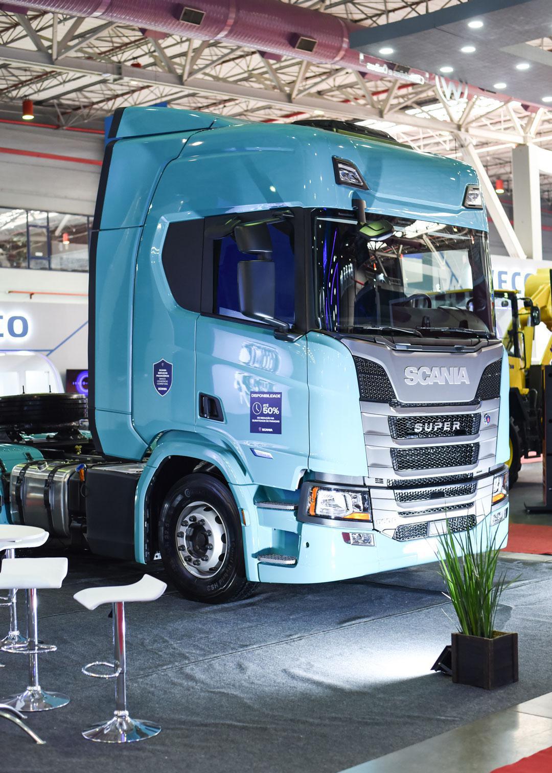 SCANIA APRESENTA NOVA GAMA PLUS DE CAMINHÕES NA TRANSPOSUL