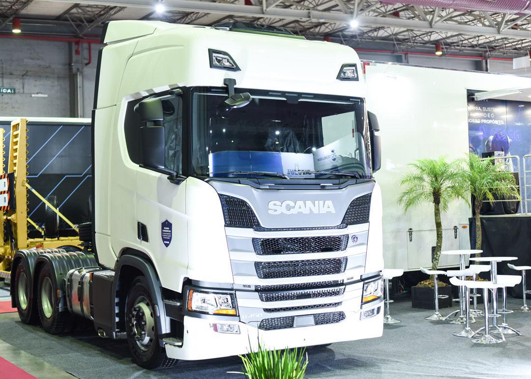 SCANIA APRESENTA NOVA GAMA PLUS DE CAMINHÕES NA TRANSPOSUL