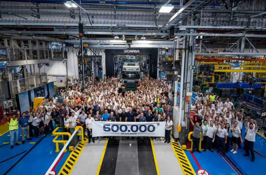 Scania acaba de produzir o caminhão 500 mil no Brasil