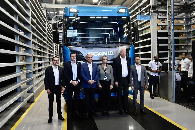 Scania anuncia investimentos de R$ 2 bilhões para o período de 2025 a 2028 no Brasil