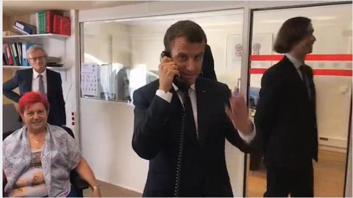 Facebook live à l'Elysée https://www.facebook.com/elysee.fr/videos/10155318331465350/