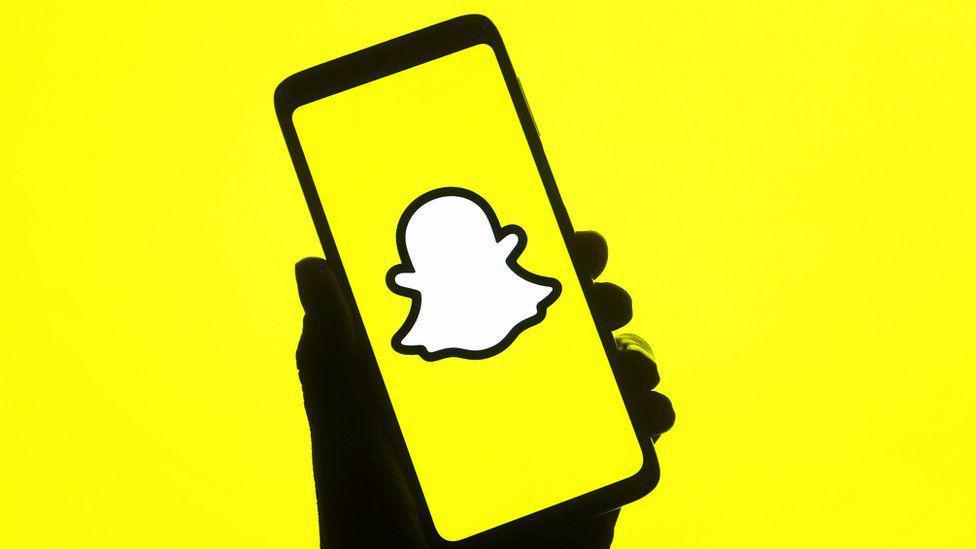 Snapchat lance Family Center