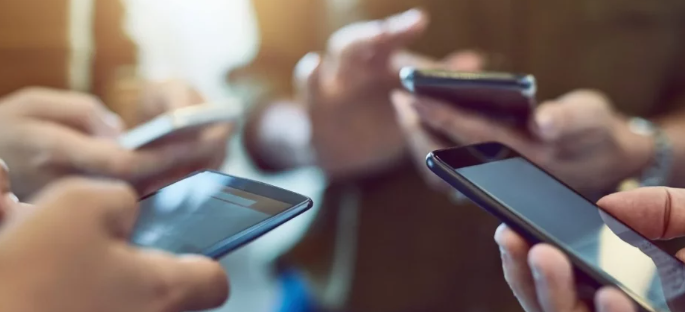 Le Smishing Explose en 2024 : Alerte aux Attaques de Phishing Mobile