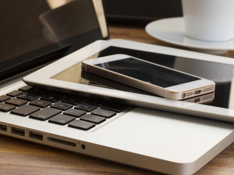 eStat'Web mars 2016 : Les écrans mobiles captent plus de la moitié des visites de sites