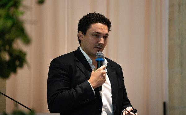 Youssef El Manssouri, Sesterce : « Les modèles d’IA les plus avancés nécessitent une puissance de calcul dépassant les capacités des appareils mobiles actuels. »
