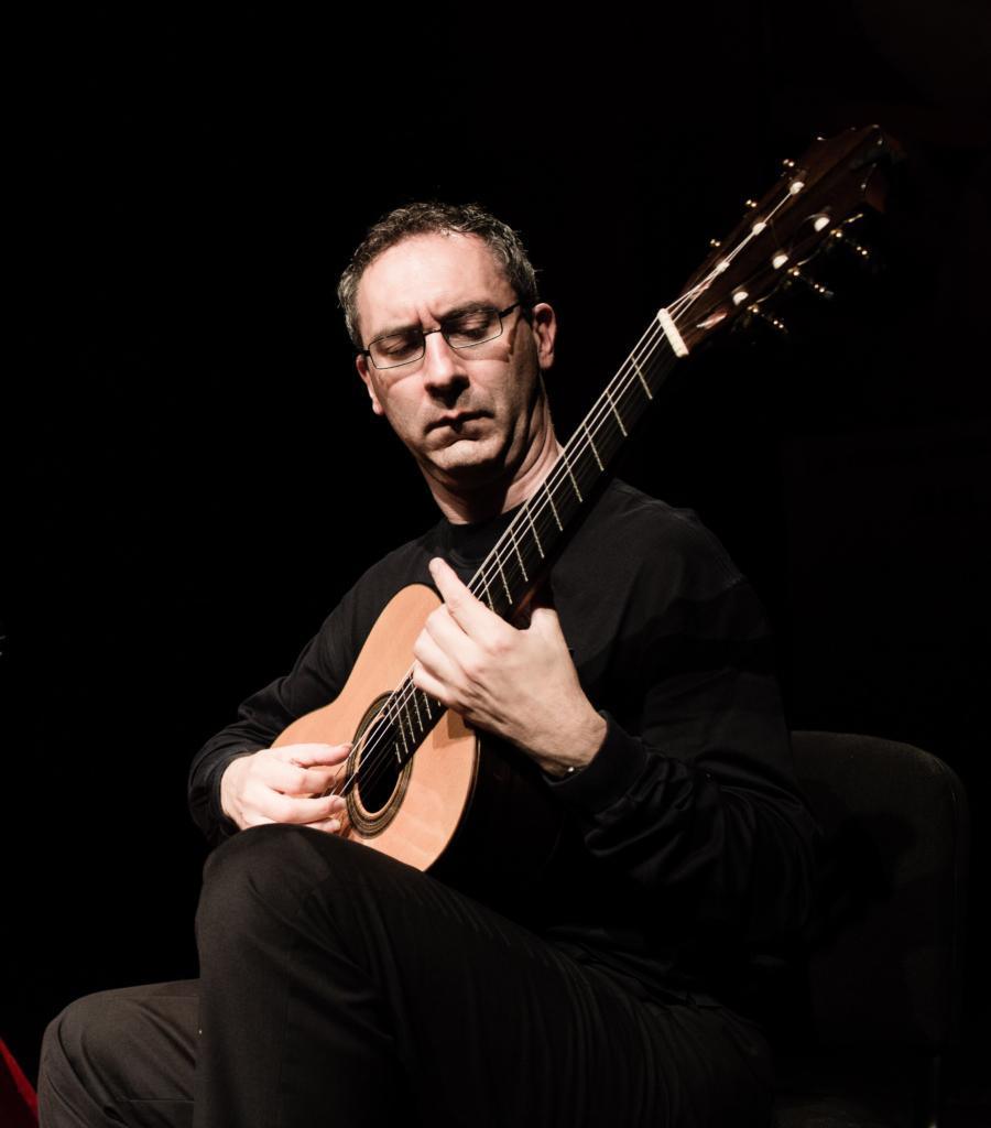 MIA - SULLA VIA DI ASTOR PIAZZOLLA MIA - SULLA VIA DI ASTOR PIAZZOLLA