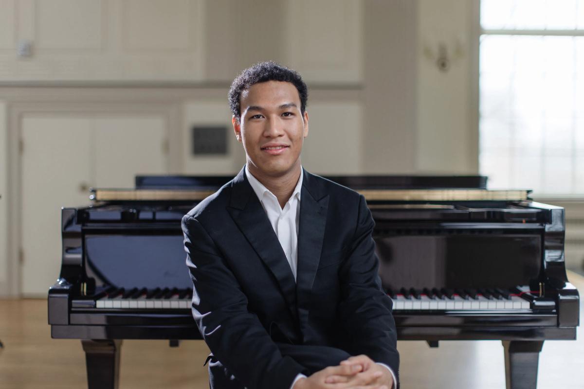 Clayton Stephenson con Stuttgart Philharmonic Orchestra