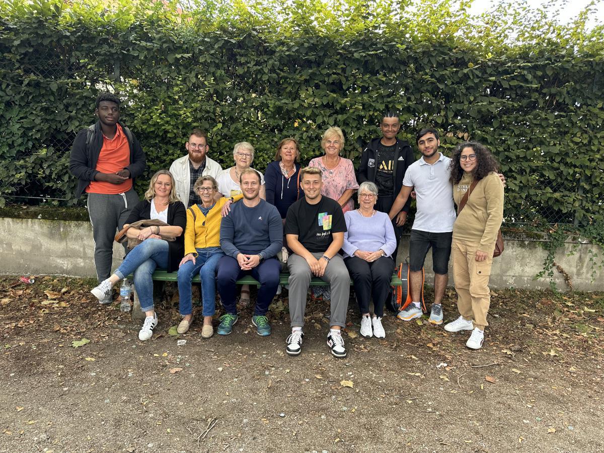 Communiqué de presse : La MLJBA a organisé un tournoi de pétanque intergénérationnel entre seniors et jeunes de la Mission Locale ! Communiqué de presse : La MLJBA a organisé un tournoi de pétanque intergénérationnel entre seniors et jeunes de la Mission Locale !