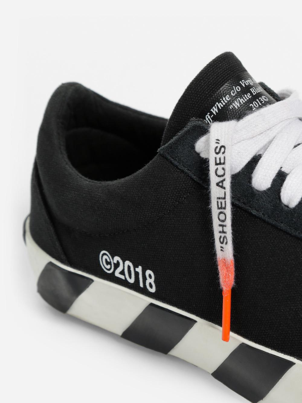 OFF-WHITE “Low Top Sneakers”