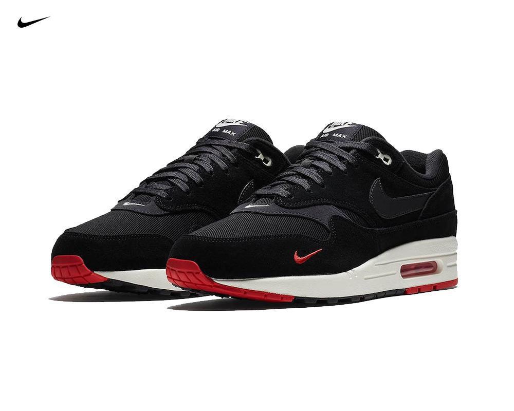 NIKE Air Max 1 Mini Swoosh Bred NIKE Air Max 1 Mini Swoosh Bred