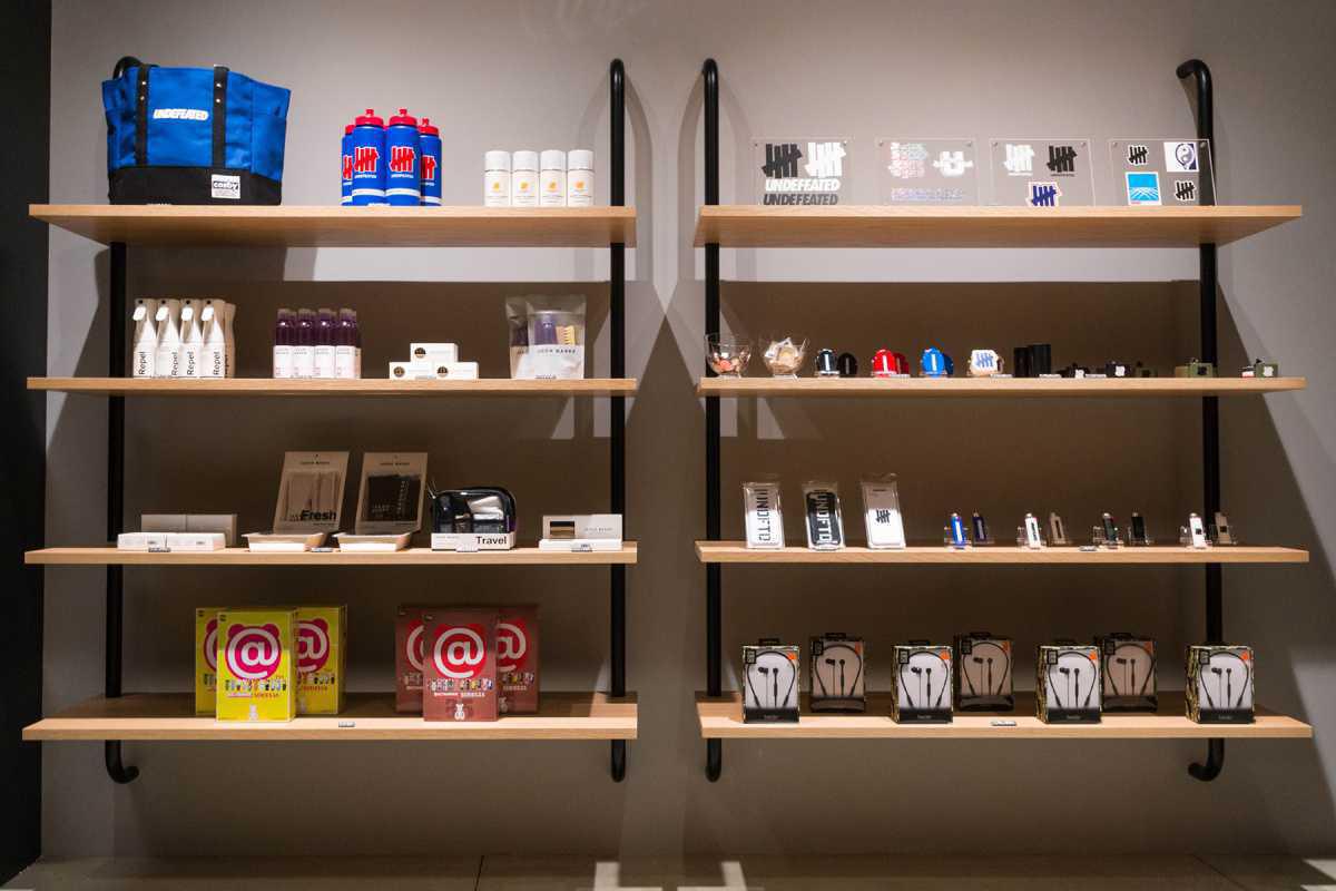 UNDEFEATED HARAJUKU UNDEFEATED HARAJUKU