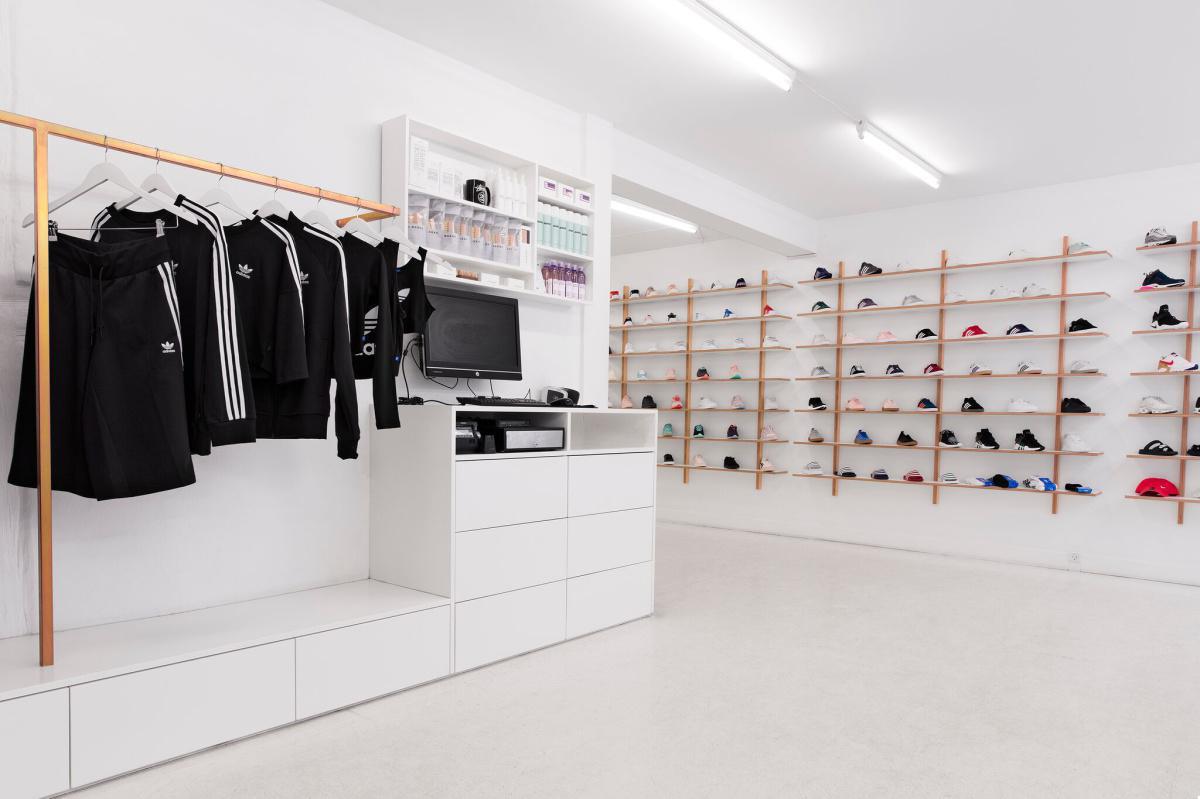 NAKED KLOSTERSTRAEDE NAKED KLOSTERSTRAEDE