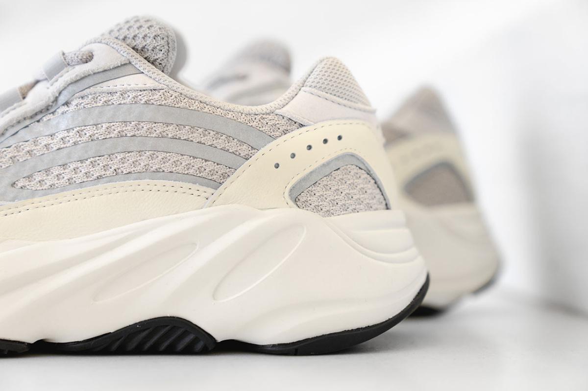 YEEZY BOOST 700 V2 "Static" on regarde ça de plus prêt