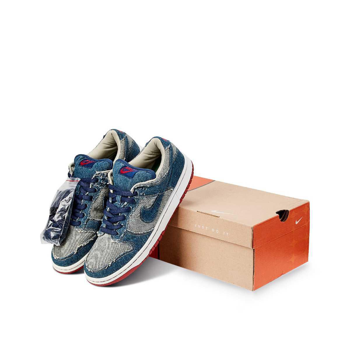 NIKE SB Dunk Low Reese Forbes Denim NIKE SB Dunk Low Reese Forbes Denim