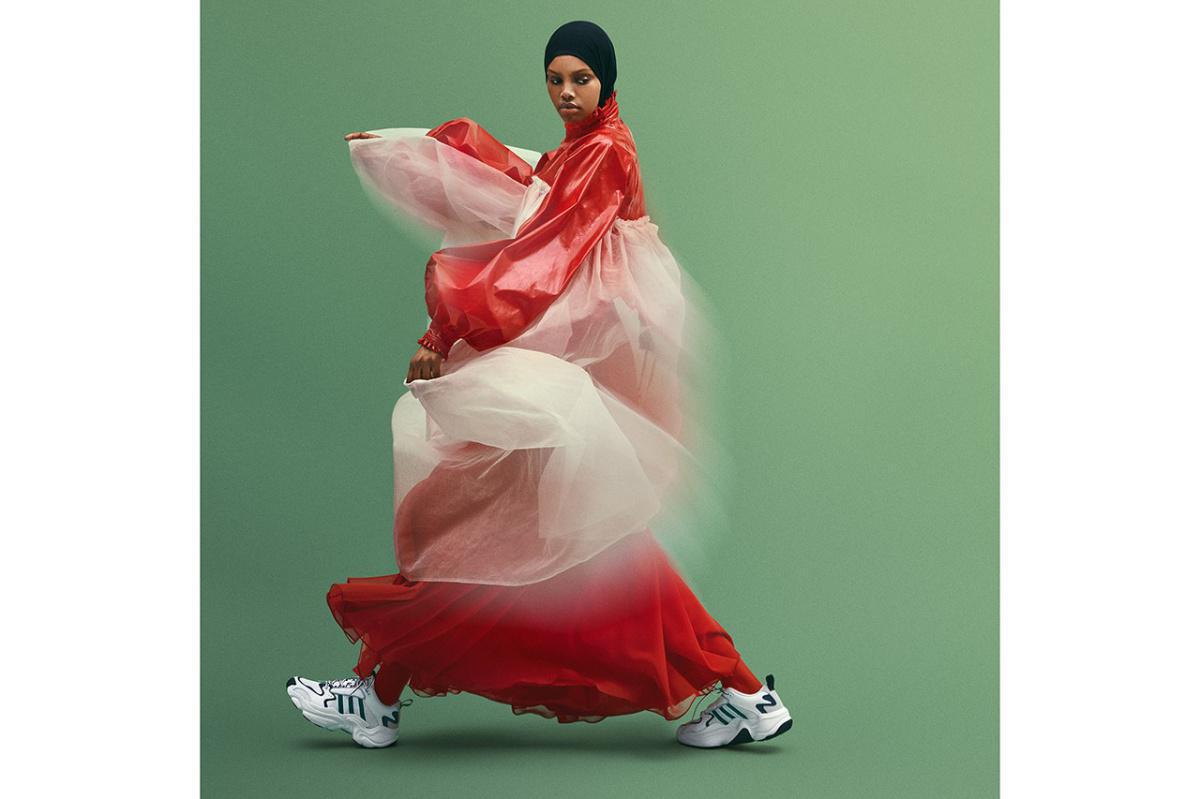 Premier regard sur NAKED x adidas Consortium Magmur Runner "White" et "F&F".