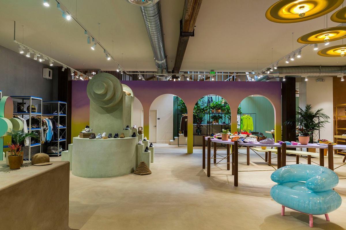 SNEAKERSNSTUFF LOS ANGELES SNEAKERSNSTUFF LOS ANGELES