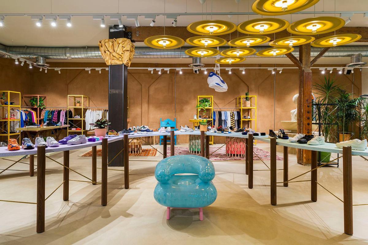 SNEAKERSNSTUFF LOS ANGELES SNEAKERSNSTUFF LOS ANGELES