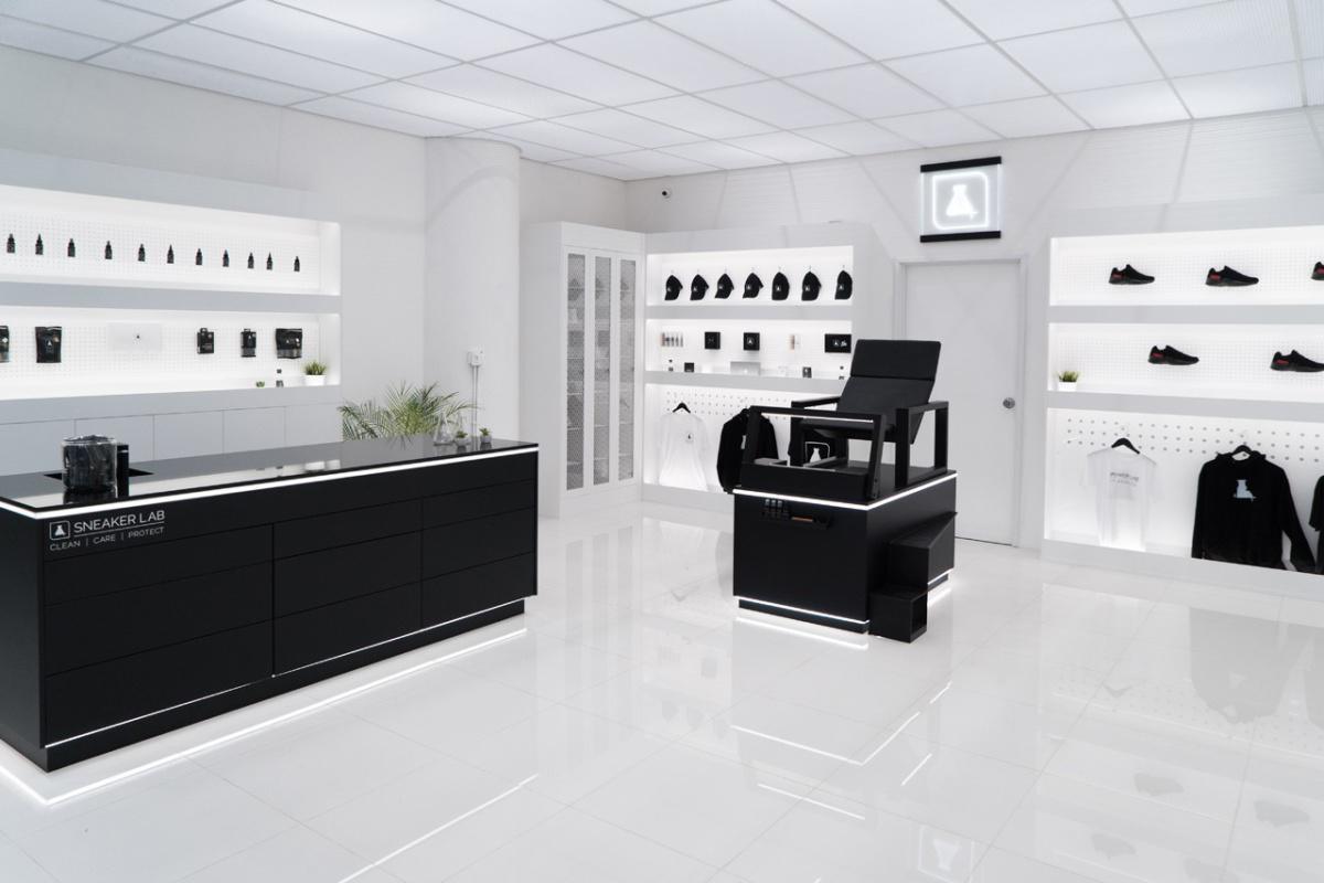 Sneaker LAB a pour mission de changer la façon dont les chaussures sont nettoyées Sneaker LAB a pour mission de changer la façon dont les chaussures sont nettoyées