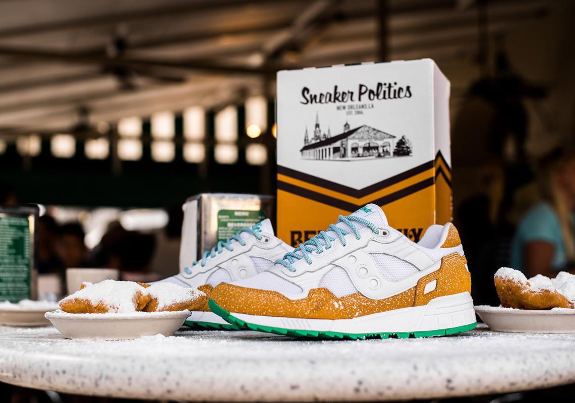 Politics dévoile une silhouette encore plus limitée de la Saucony Shadow à 157 exemplaires pour célébrer les 157 ans du Café du Monde Politics dévoile une silhouette encore plus limitée de la Saucony Shadow à 157 exemplaires pour célébrer les 157 ans du Café du Monde