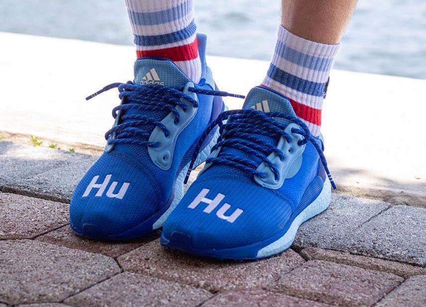 ADIDAS SOLAR HU GLIDE IN BLUE