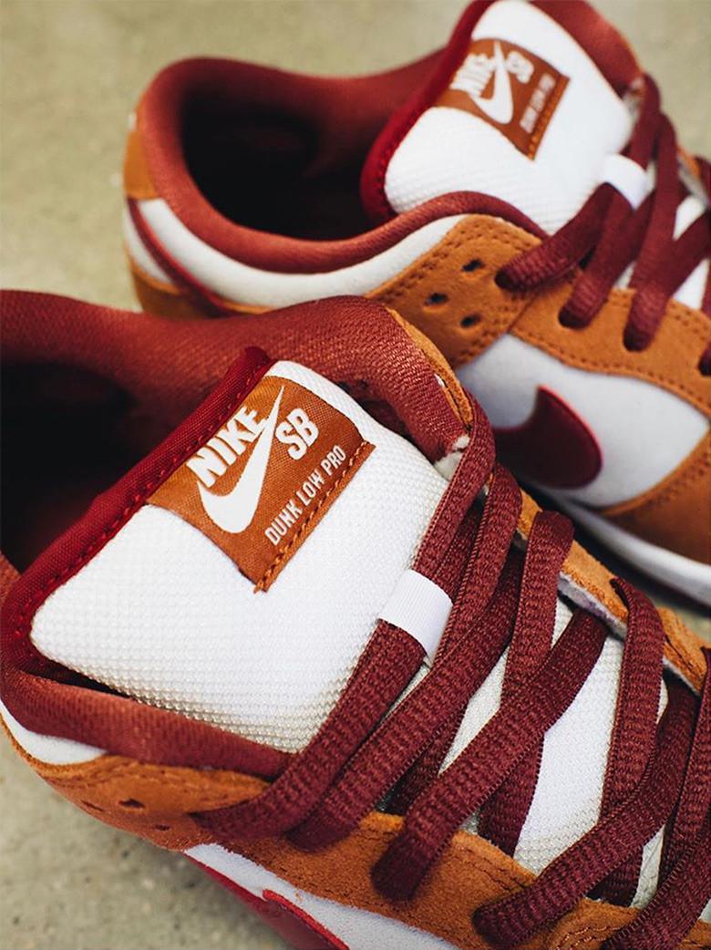Nike SB Dunk Low SB apparaît dans les tons de roux et de cèdre