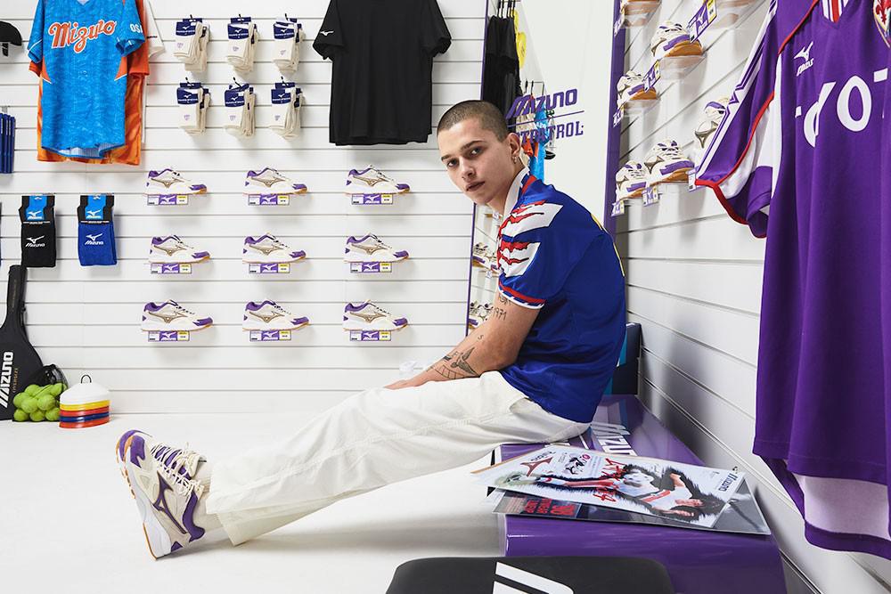 Footpatrol x Mizuno Sky OG "Antique White" & "Prism Violet" Footpatrol x Mizuno Sky OG "Antique White" & "Prism Violet"