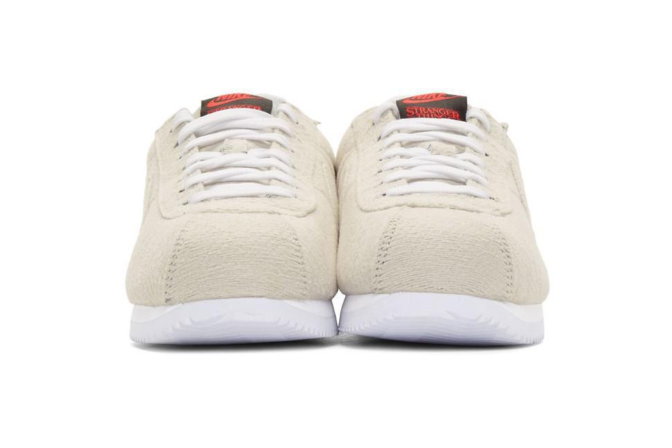 Deux sneakers Nike x Stranger Things jamais vues auparavant viennent de dropper
