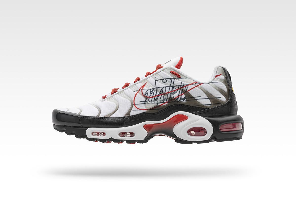 Nike célèbre l'évolution de la Swoosh avec de nouveaux packs de baskets Nike célèbre l'évolution de la Swoosh avec de nouveaux packs de baskets