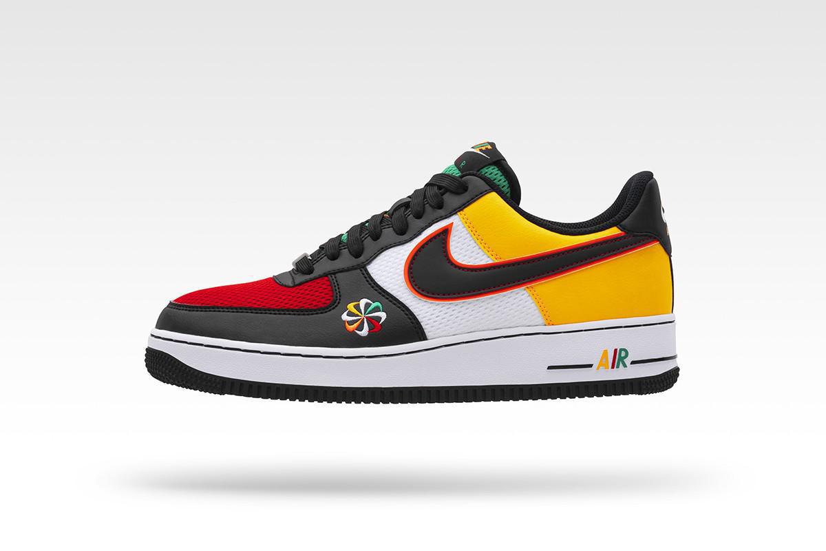 Nike célèbre l'évolution de la Swoosh avec de nouveaux packs de baskets Nike célèbre l'évolution de la Swoosh avec de nouveaux packs de baskets