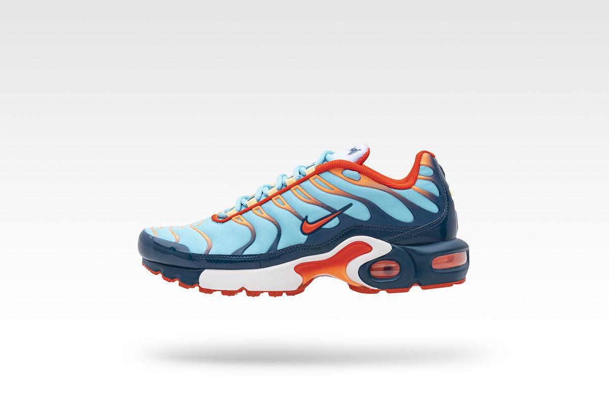 Nike célèbre l'évolution de la Swoosh avec de nouveaux packs de baskets Nike célèbre l'évolution de la Swoosh avec de nouveaux packs de baskets