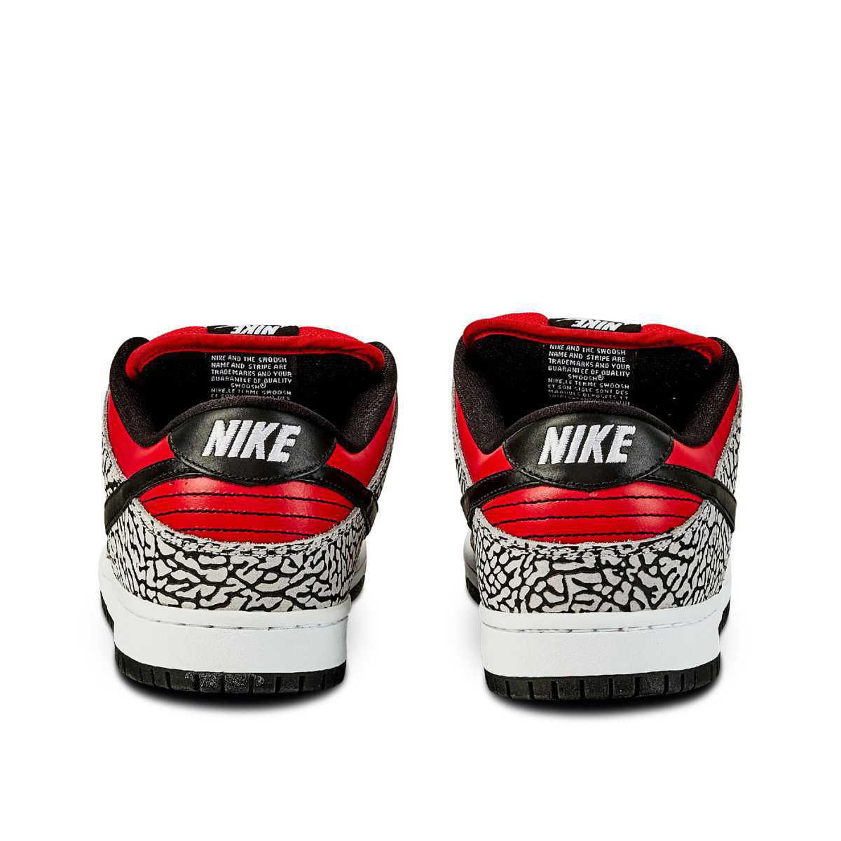 NIKE SB Dunk Low x Supreme Red Cement NIKE SB Dunk Low x Supreme Red Cement