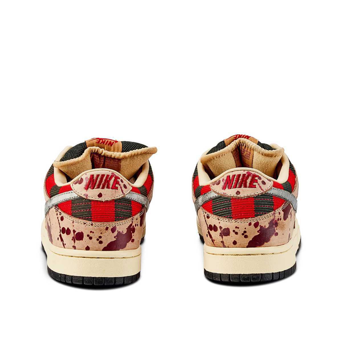 NIKE SB Dunk Low Freddy Krueger NIKE SB Dunk Low Freddy Krueger