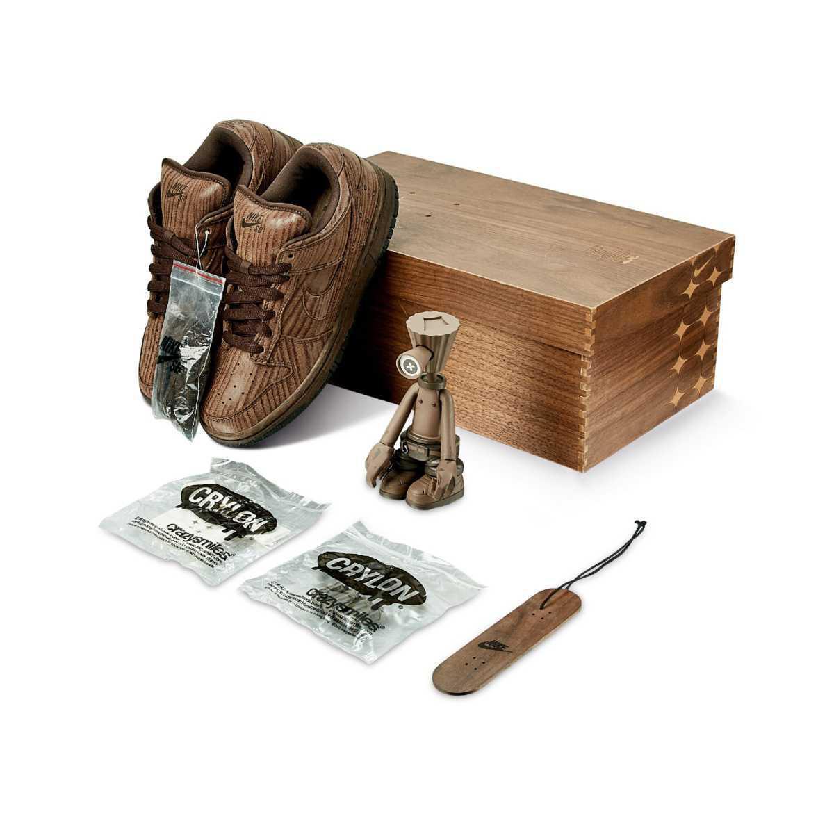 NIKE SB Dunk Low x Michael Lau Gardener Wood NIKE SB Dunk Low x Michael Lau Gardener Wood