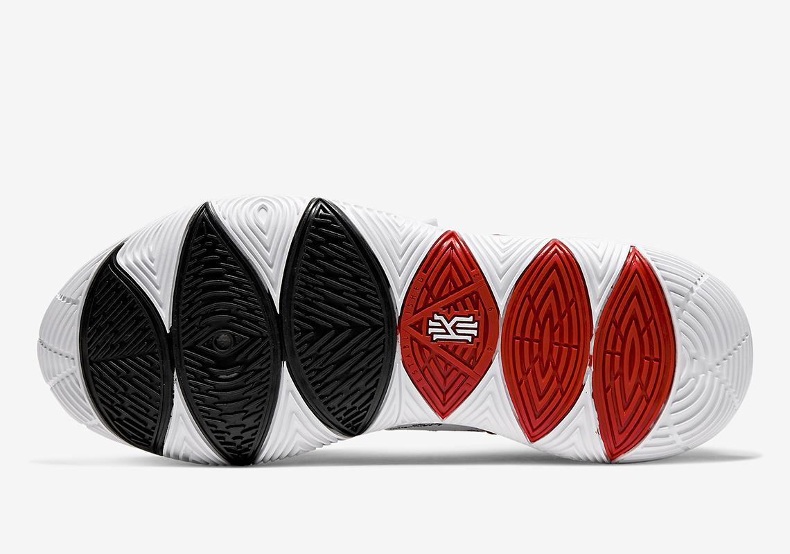 Sneaker Room et Kyrie Irving offrent un hommage émouvant aux mères avec la Nike Kyrie 5 "I Love You Mom".
