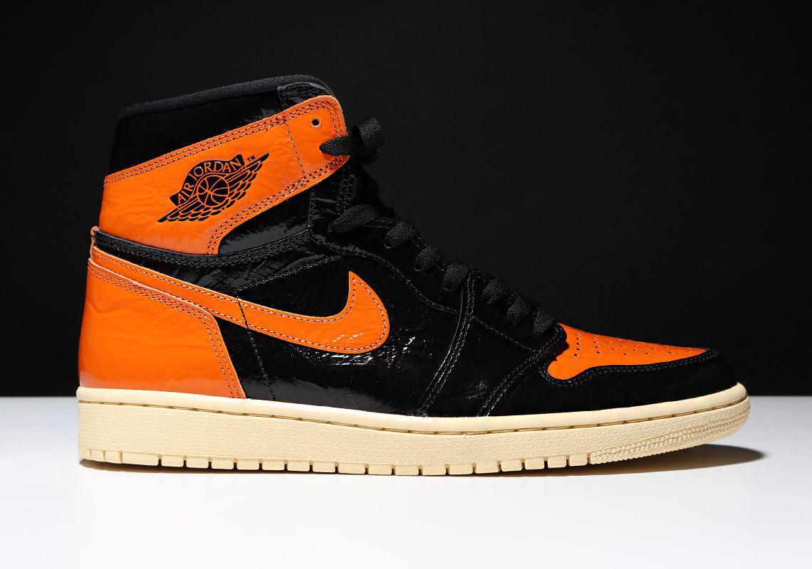 L' Air Jordan 1 "Shattered Backboard 3.0" sort le 26 octobre. L' Air Jordan 1 "Shattered Backboard 3.0" sort le 26 octobre.