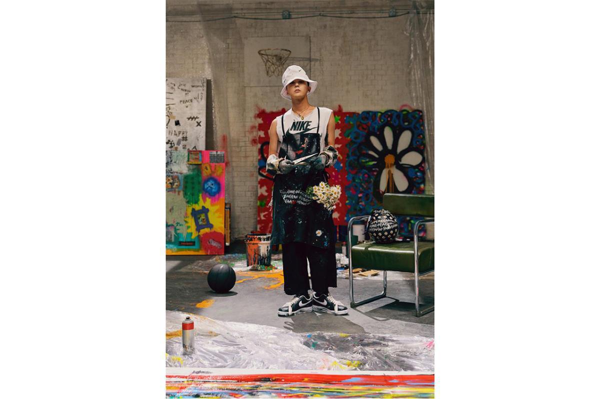 Coup d'oeil officiel sur la PEACEMINUSONE x Nike Air Force 1 "Para-Noise" de G-Dragon.
