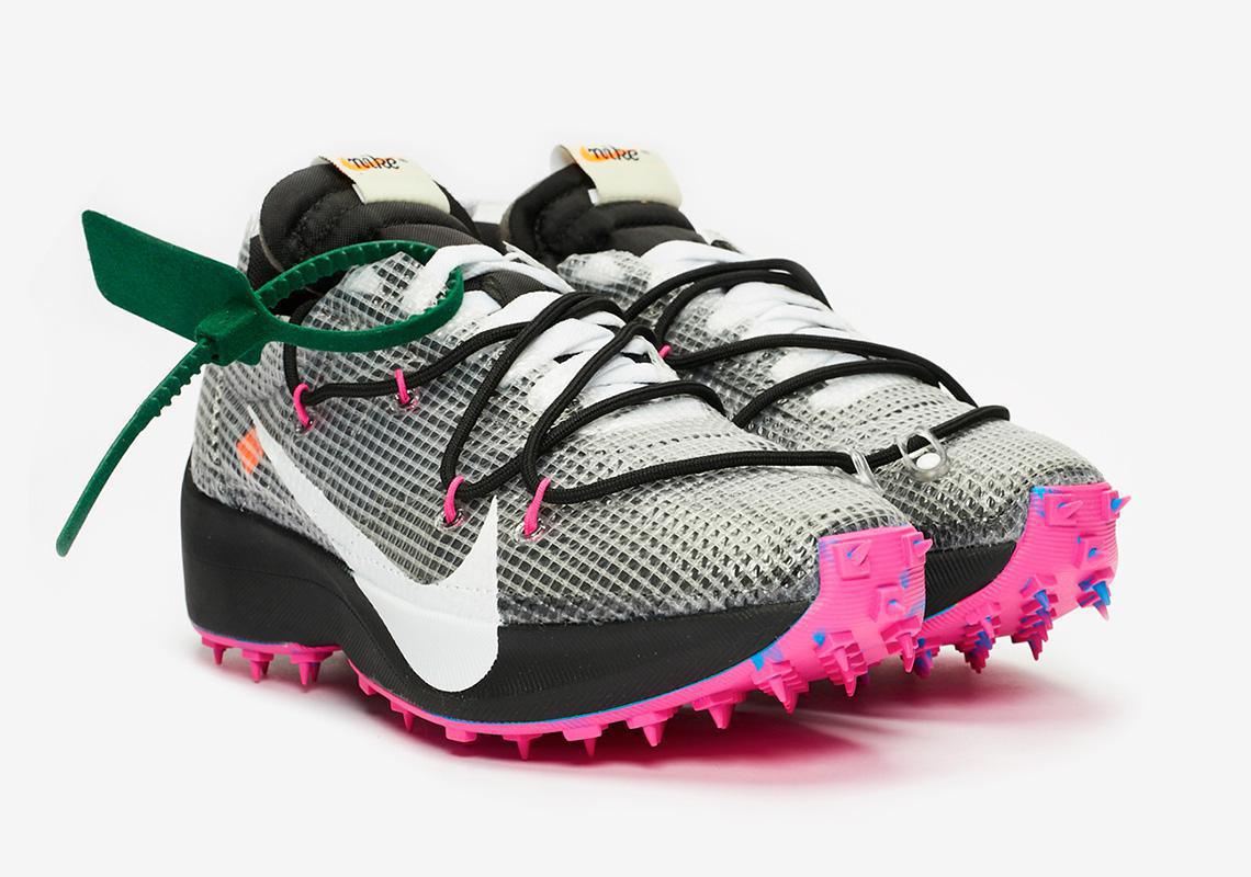 Off-White x Nike Vapor Street sortiront le 14 novembre. Off-White x Nike Vapor Street sortiront le 14 novembre.