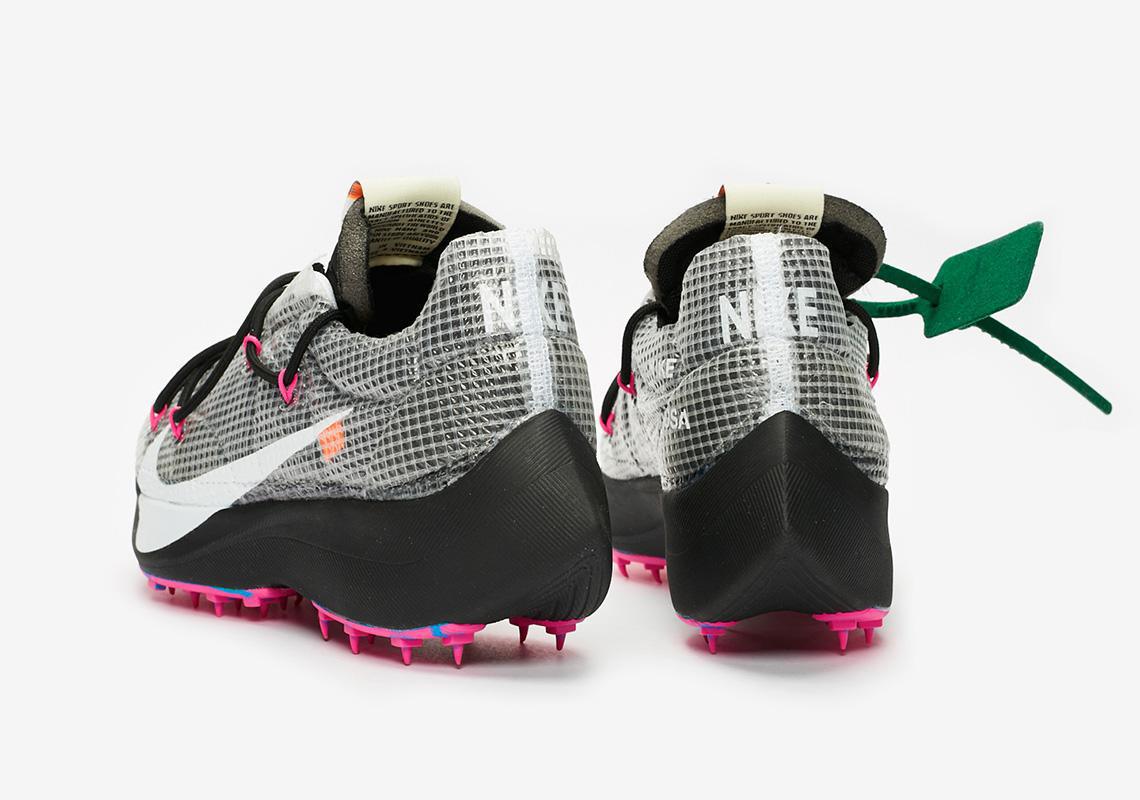 Off-White x Nike Vapor Street sortiront le 14 novembre. Off-White x Nike Vapor Street sortiront le 14 novembre.