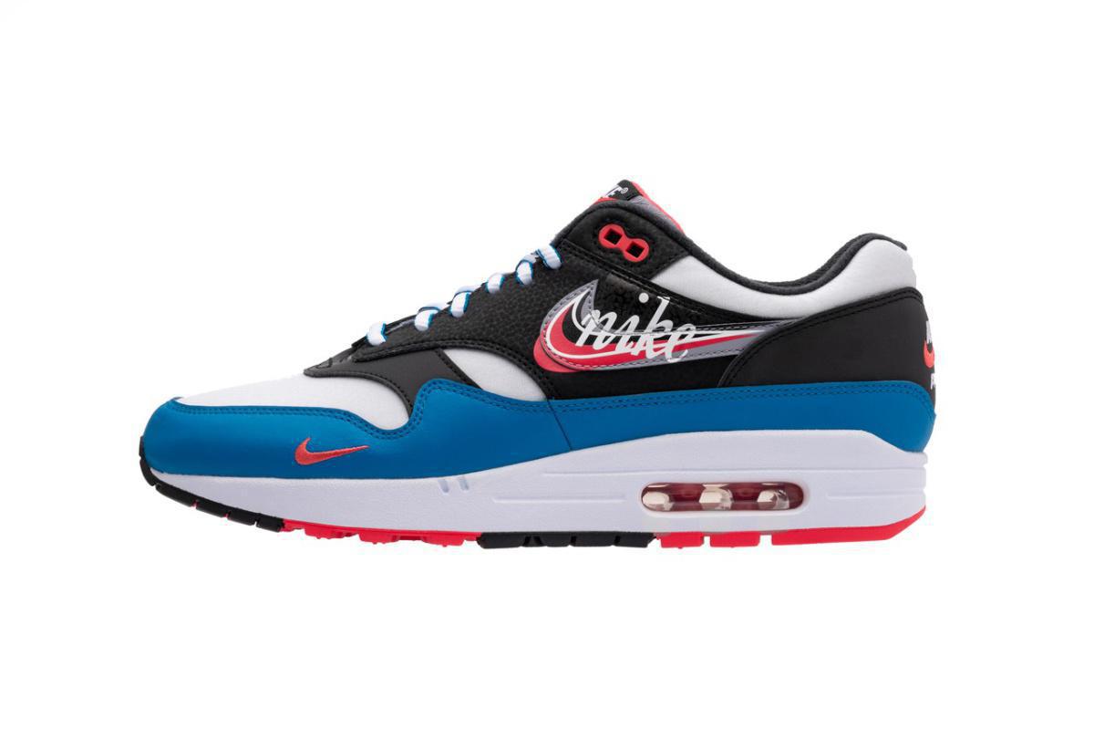 Nike présente le deuxième lot de baskets "Evolution of the Swoosh".