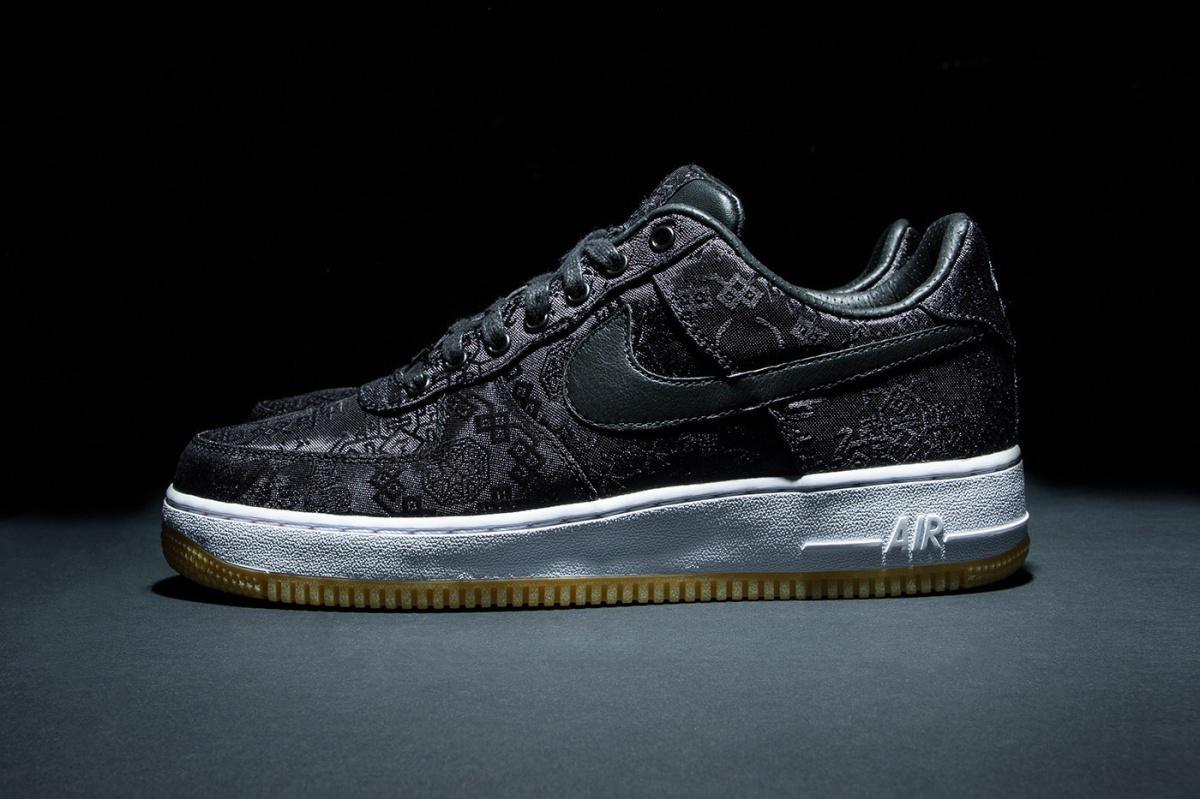 Jetez un coup d'oeil officiel au design fragment x CLOT x Nike Air Force 1 "Black Silk".