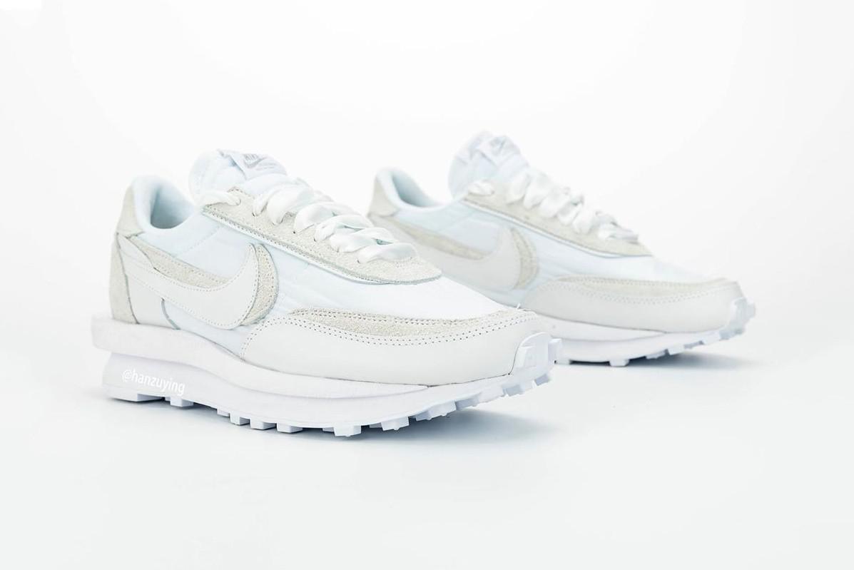 Un meilleur aperçu de la Sacai x Nike LDWaffle en "Blanc".
