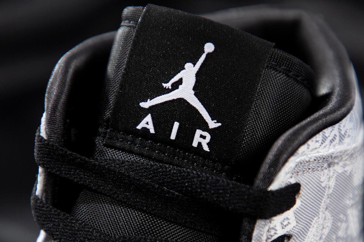 Edison Chen x Air Jordan 1 Mid "Fearless".
