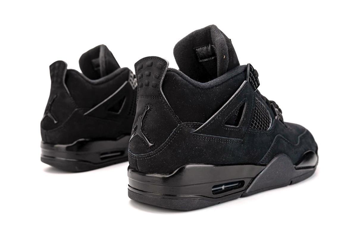 Un premier regard sur l'Air Jordan 4 "Black Cat" 2020 Un premier regard sur l'Air Jordan 4 "Black Cat" 2020