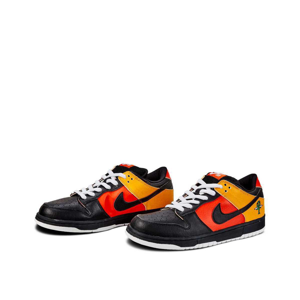 NIKE SB Dunk Low Raygun NIKE SB Dunk Low Raygun