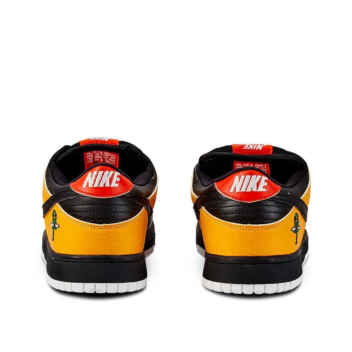 NIKE SB Dunk Low Raygun NIKE SB Dunk Low Raygun